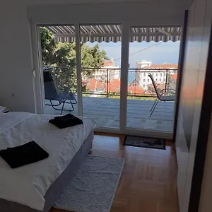 Ella, Apartman Abbázia